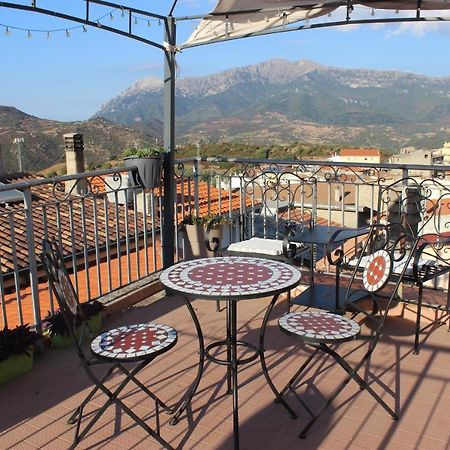 B&B Marima 2 Posti Orgosolo Εξωτερικό φωτογραφία
